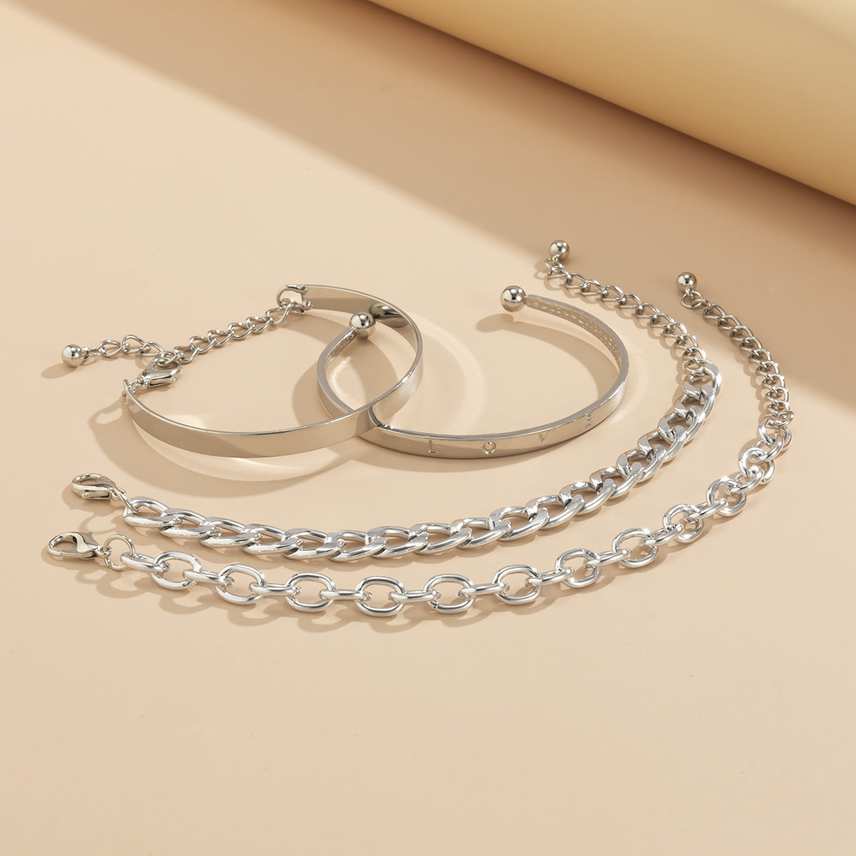 Veile Studios Simple And Smooth C Shaped Hollow Chain Bracelet Set For Fashion Jewellery