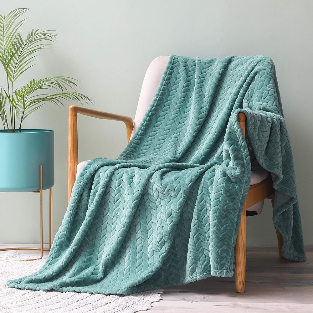 Comfeya Soft Jacquard Leaves Pattern Flannel Fleece Throw Blanket Premium Quali