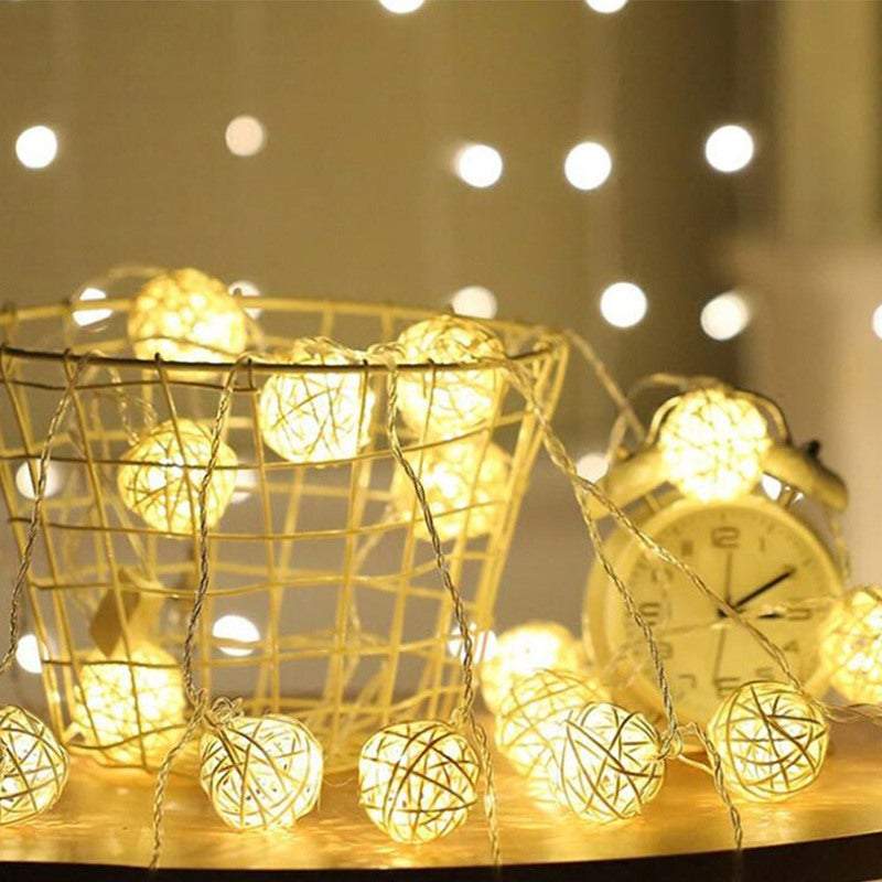 Indoor String Lights 2M / 6M Led Rattan Balls Battery Powered Decoration