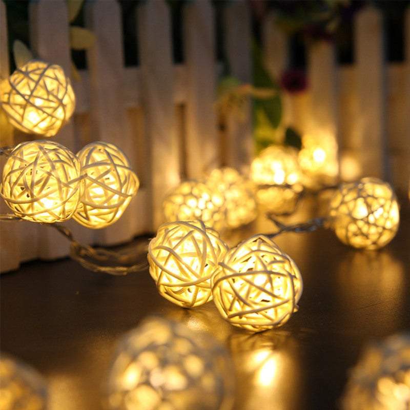 Indoor String Lights 2M / 6M Led Rattan Balls Battery Powered Decoration