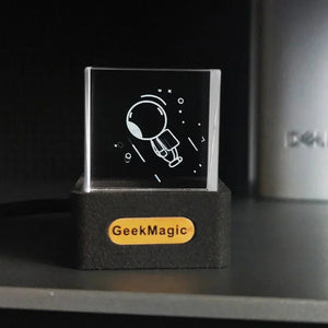 Geekmagic Giftv Crystal Cube Photo Display Holographic Desktop Smart Weather Station Digital Clock With Animations Album