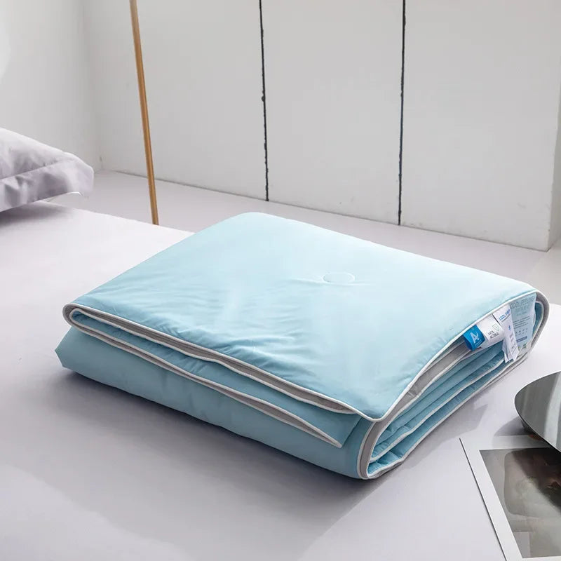 High Quality Cooling Blanket Smooth Air Condition Comforter Lightweight Summer Quilt