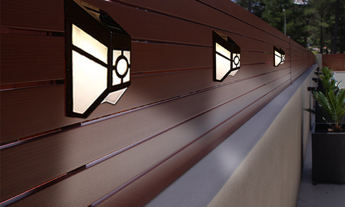 Solar Powered Led Fence Lights For Outdoor Garden And Pathway Lighting