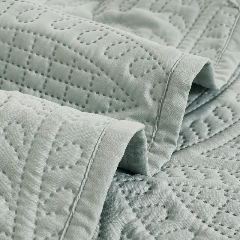 Lisbon Quilted 3 Pieces Embossed Coverlet Set Queen/King Sage Green