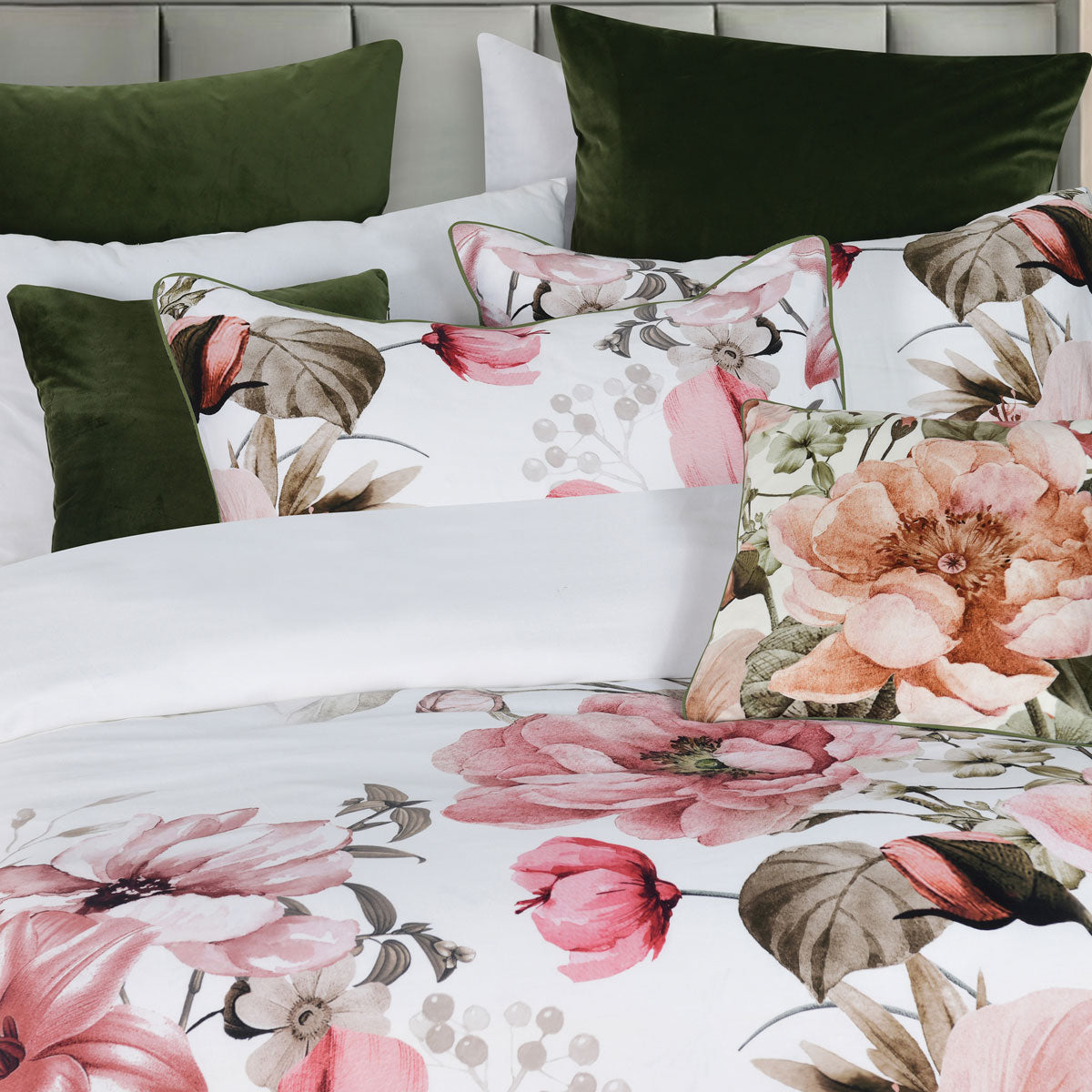 Bianca Eliana White Floral Printed Cotton Sateen Quilt Cover Set