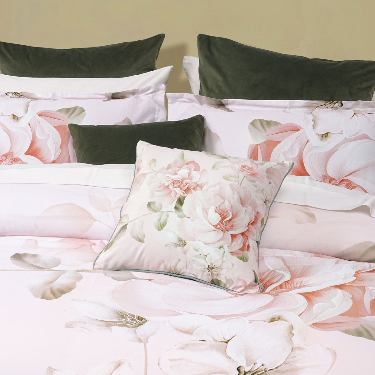 Bianca Layla White Floral Printed Cotton Sateen Quilt Cover Set