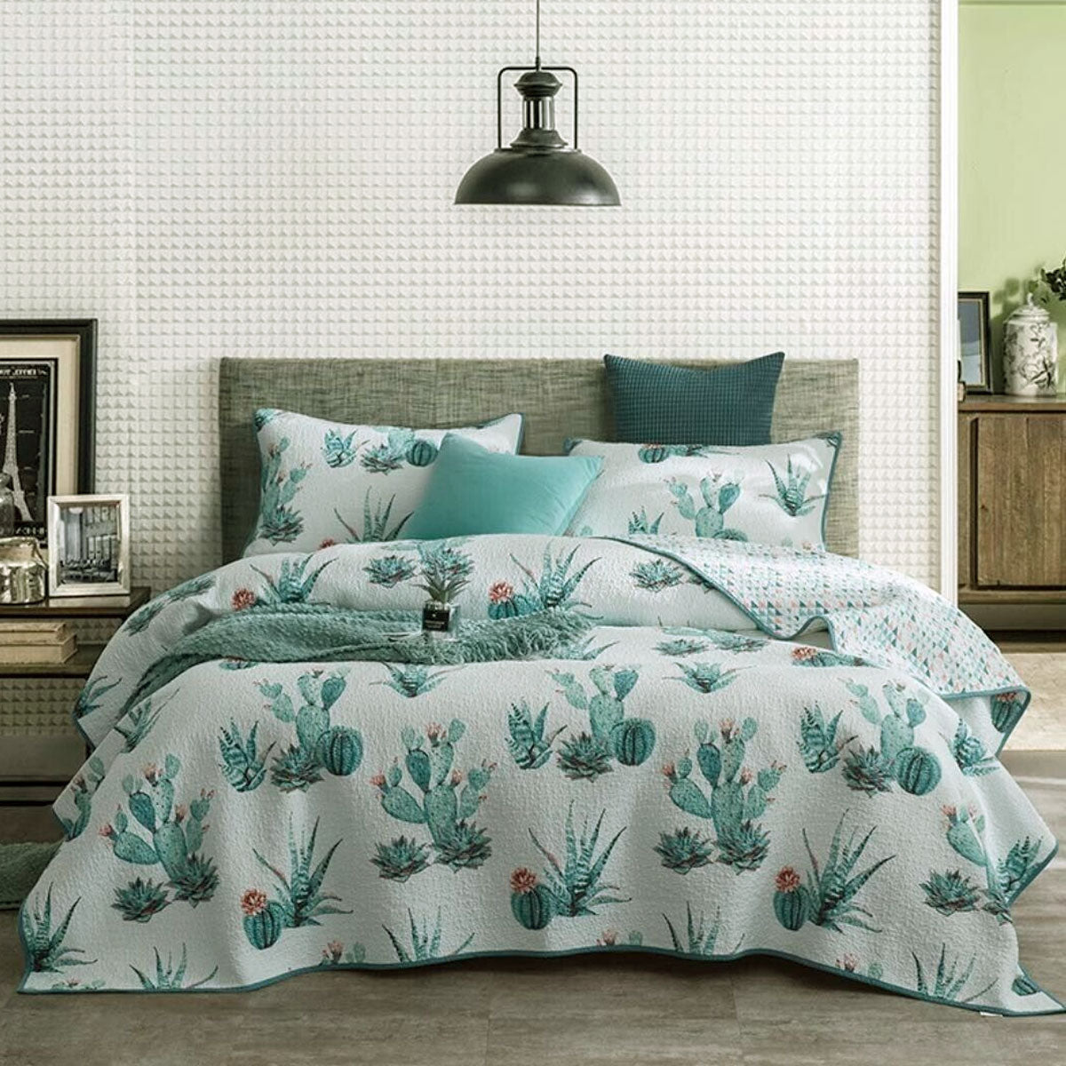 100% Cotton Lightly Quilted Coverlet Set Blooming Cactuses Cream Queen