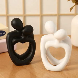 White Romantic Couple Figurine With Heart Design Modern Minimalist Decorative Statue