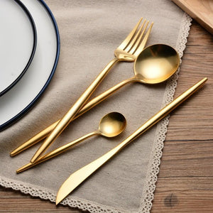 Gorgeous Golden Cutlery Flatware Set