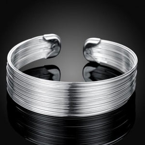 Veile Studios Multi Line Bracelet Fashion Round Shape Silver