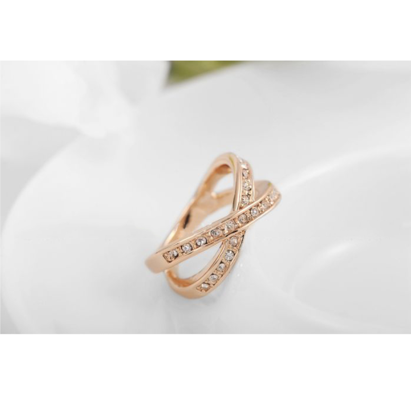 Veile Studios Women Crystal Fashion Ring Jewelry Diamond Plating Rose Gold