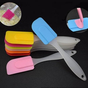 Silicone Handle Baking Cake Cream Scraper Red