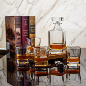 Novare Square Whiskey Decanter Bottle With 4 Glasses Set