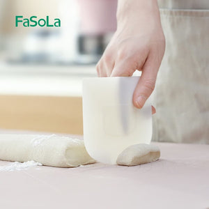 Fasola Simple Dough Scraper White 12*9.5Cm