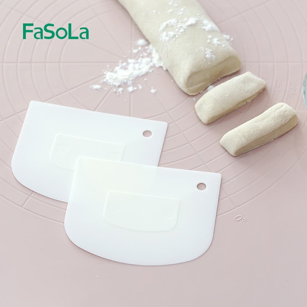 Fasola Simple Dough Scraper White 12*9.5Cm