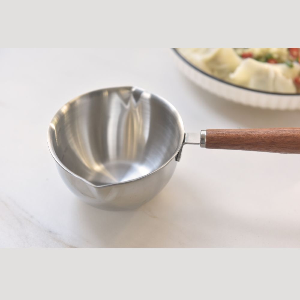 Kylin 304 Stainless Steel Oil Poured Pot With Wood Handle 120Ml