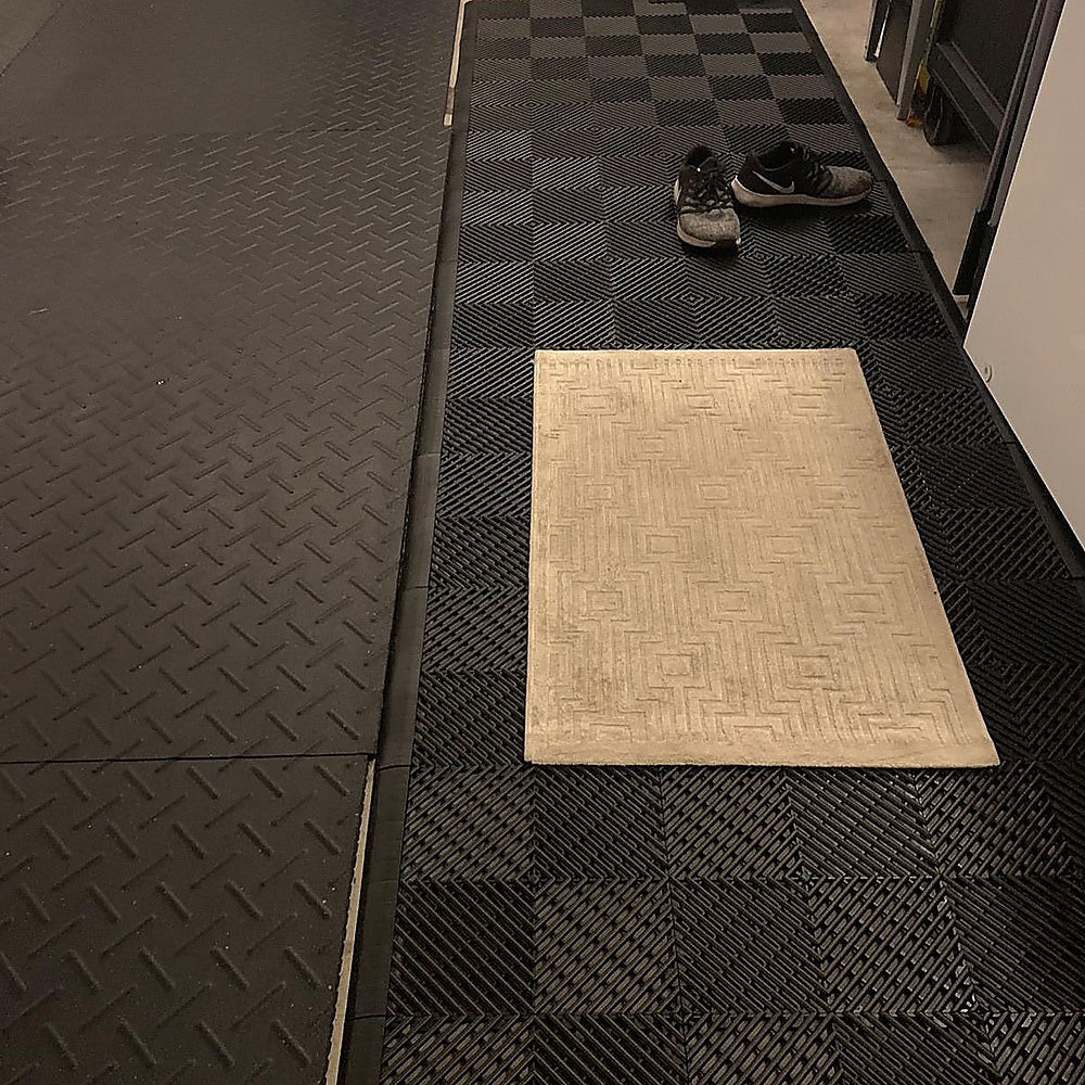 Randy & Travis Machinery Vented Garage Floor Tiles | Snow Water Drainage 30X30cm