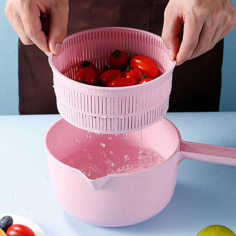 Vegetable Dryer And Salad Spinner With Pouring Spout Lockable Lid Quickly