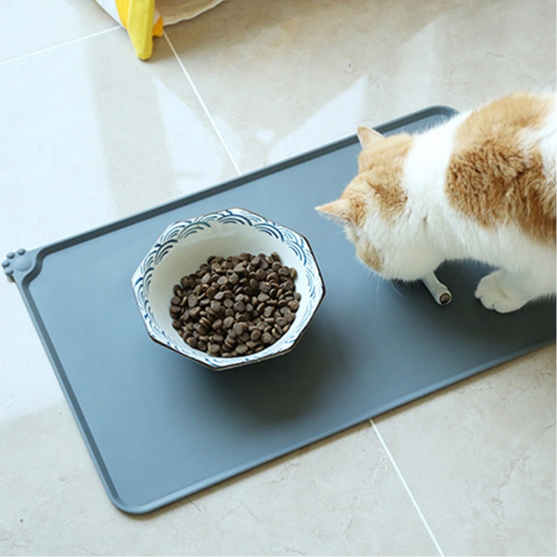 Waterproof Silicone Pet Feeding Mat For Dogs And Cats